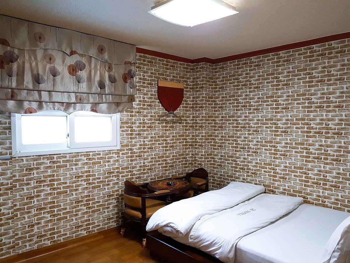 Gumi A Motel Buitenkant foto