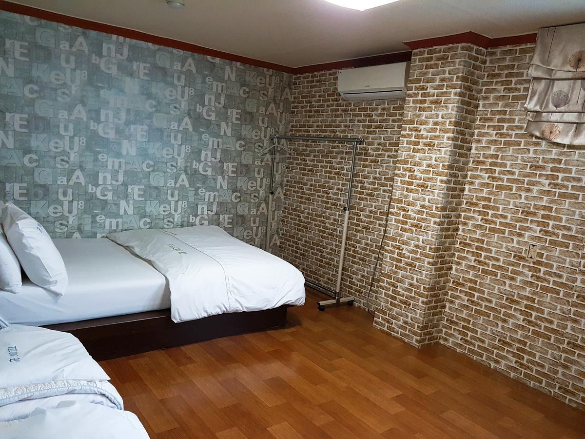 Gumi A Motel Buitenkant foto